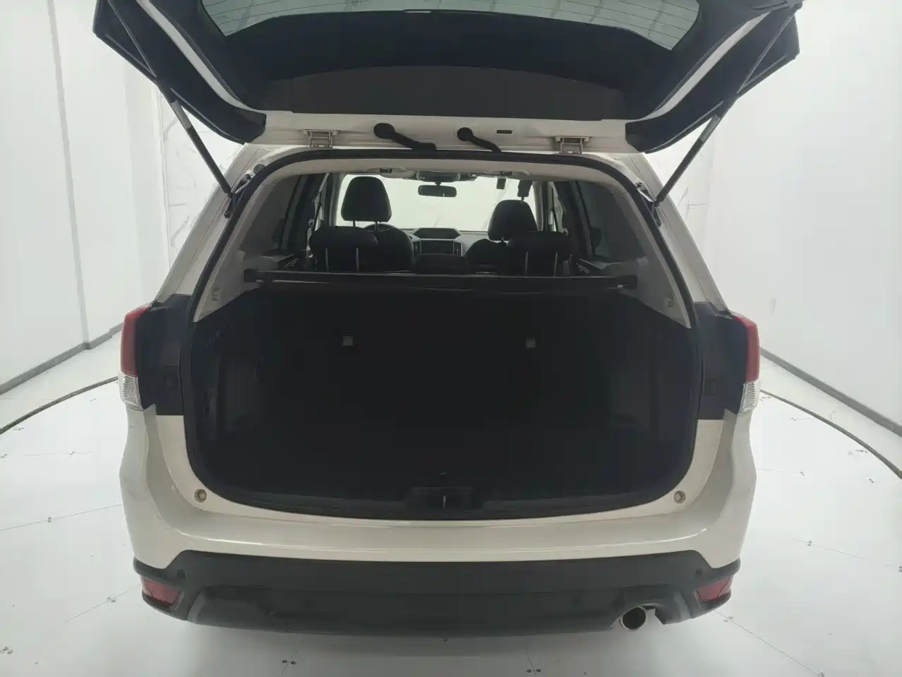 Photo 13 - Subaru Forester