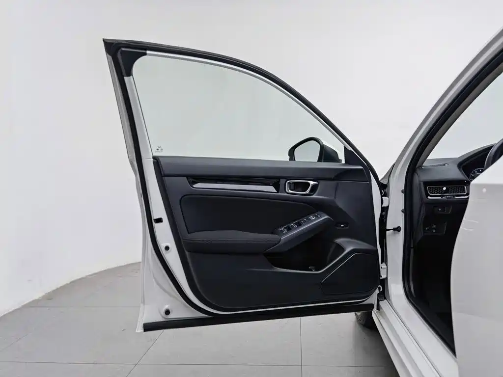 Honda Civic 2024 2023 240TURBO CVT Dynamic Edition