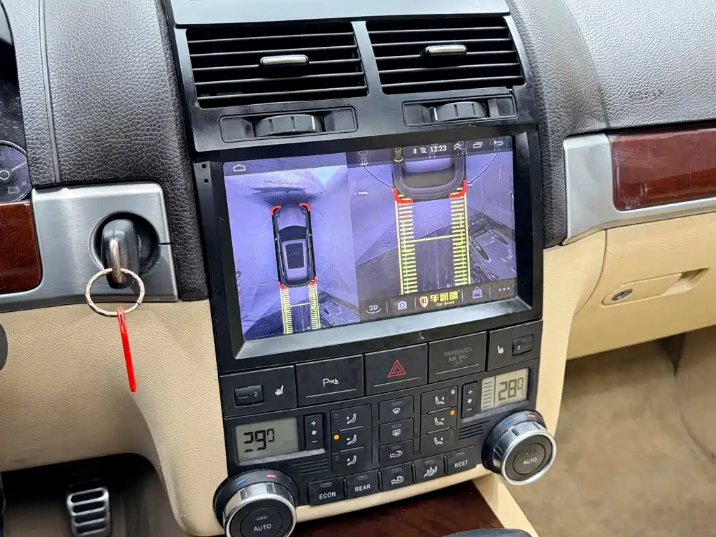 Volkswagen Touareg 2005 2006 4.2L Premium Edition