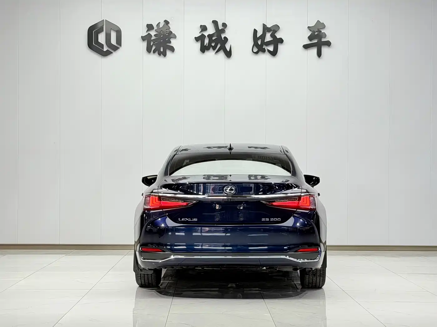 Lexus ES 2021 200 Excellence Edition фото 6