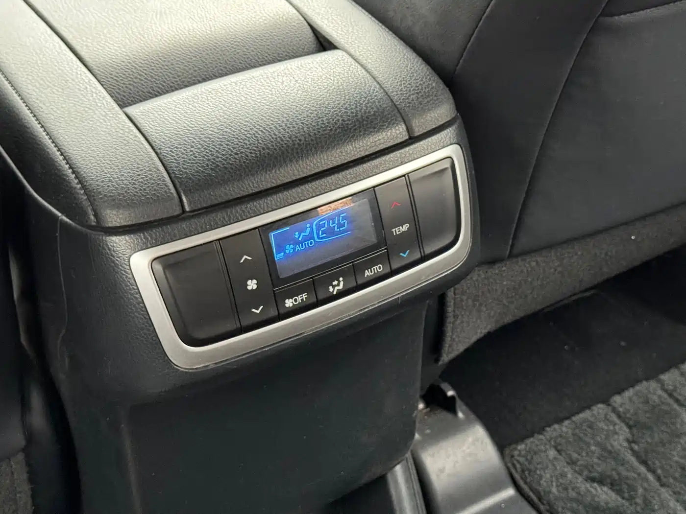 Toyota Highlander 2017 2.0T 4WD Premium 7-Seater фото 18