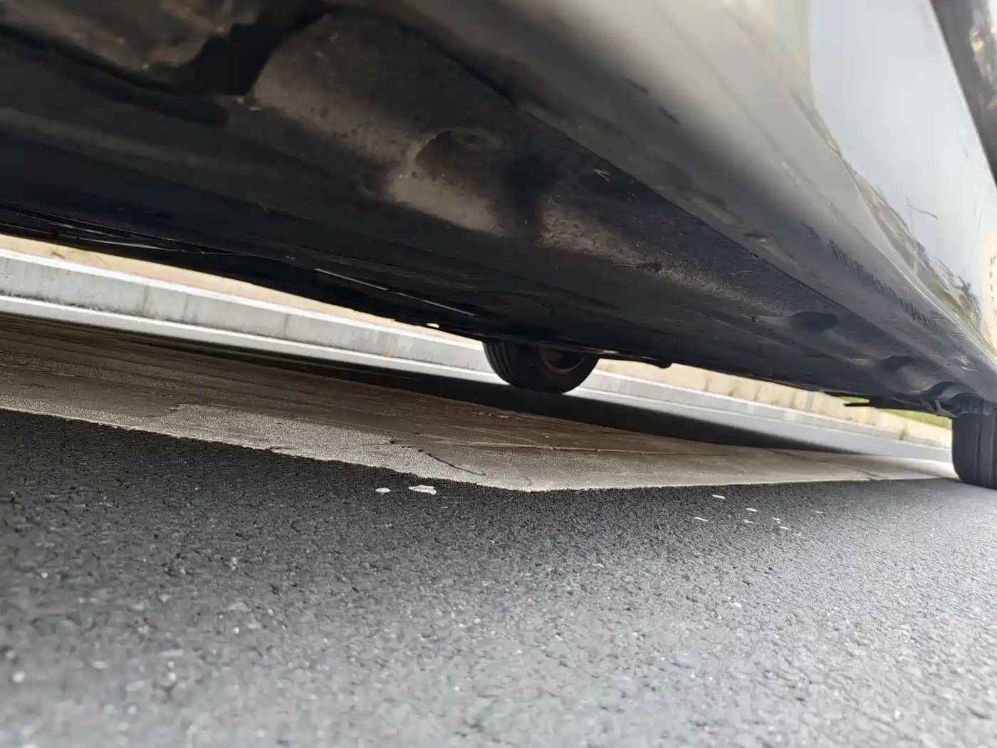 BMW 5 Series 2014 525Li Leading фото 26