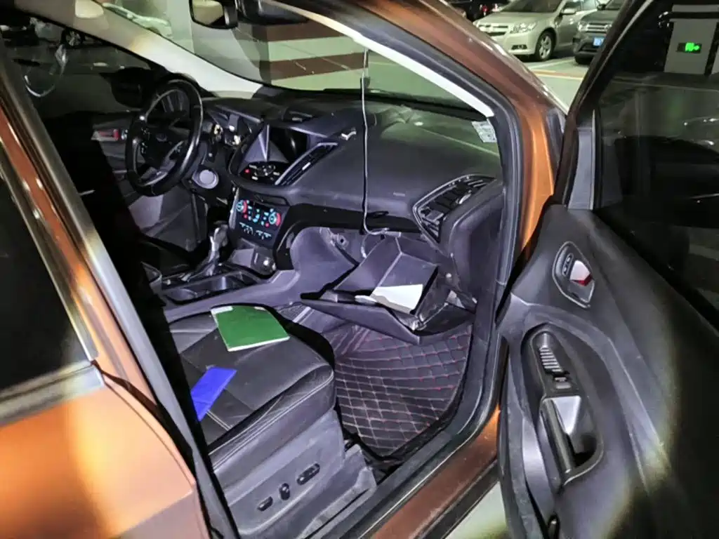 Photo 10 - Ford Kuga