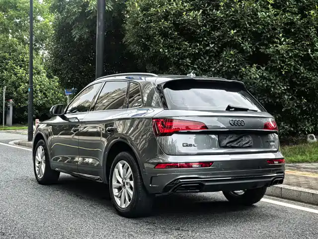 Audi Q5L 2022 Facelift 40T Luxury Dynamic — фото 4