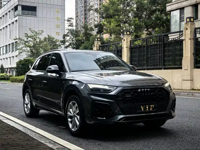 Audi Q5L 2022 Facelift 40T Luxury Dynamic — фото 3