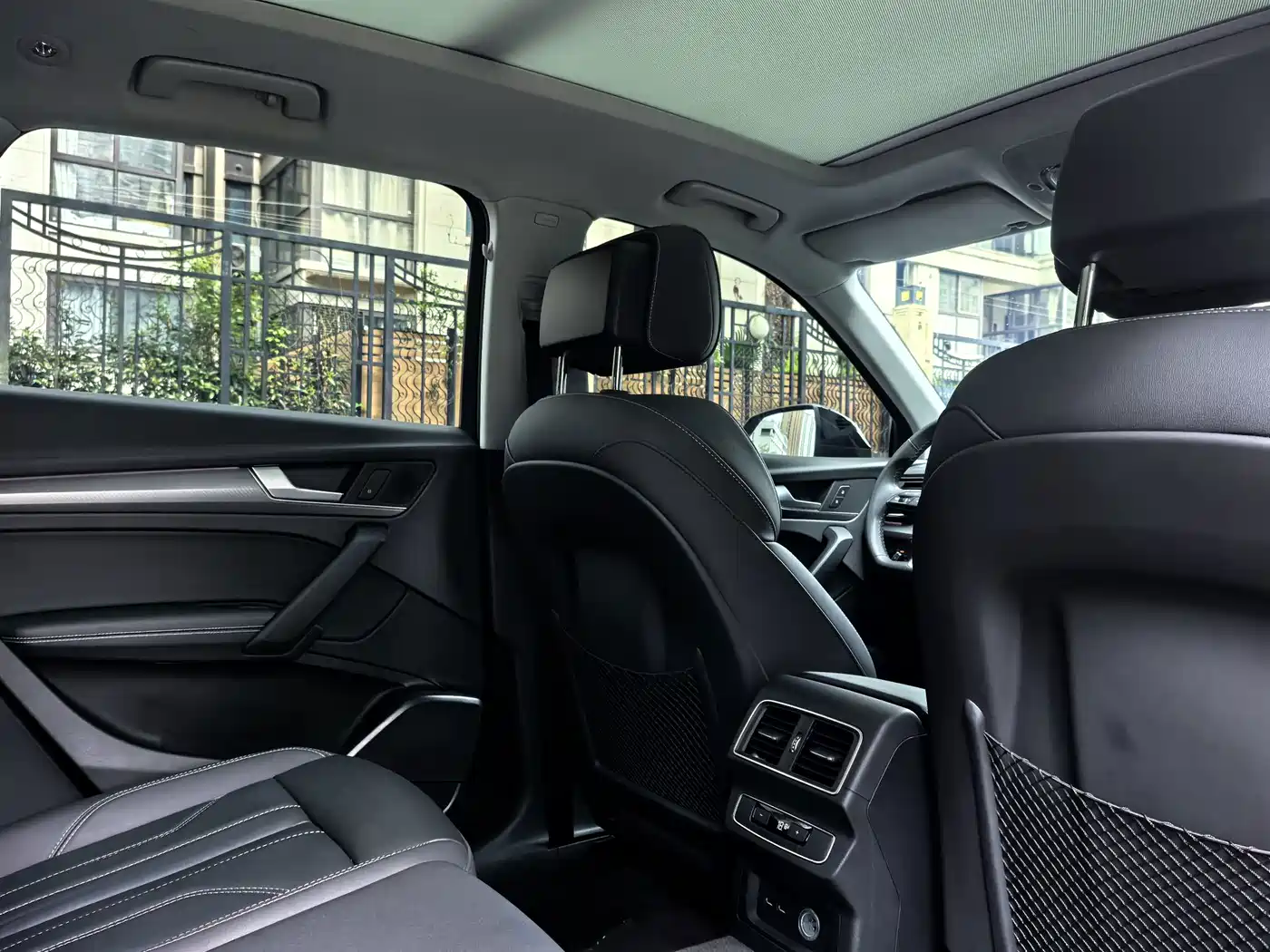 Audi Q5L, миниатюра 10