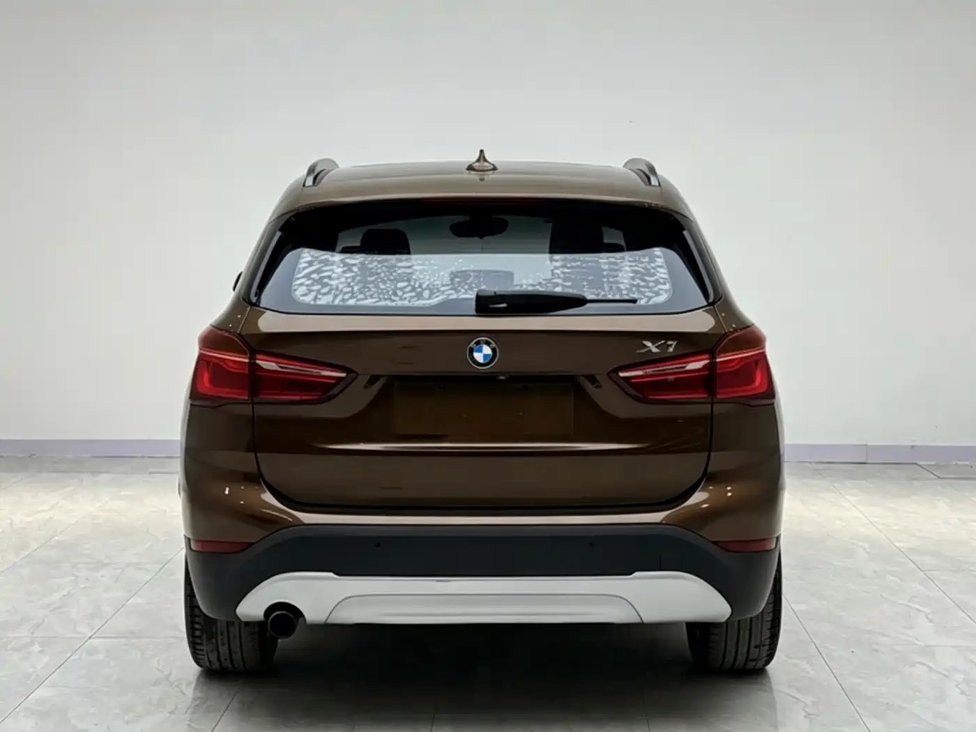 BMW X1 2016 sDrive18Li Premium Model фото 6
