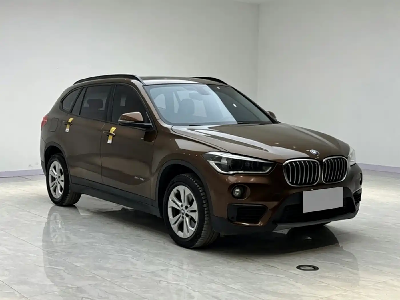 BMW X1 2016 sDrive18Li Premium Model фото 3