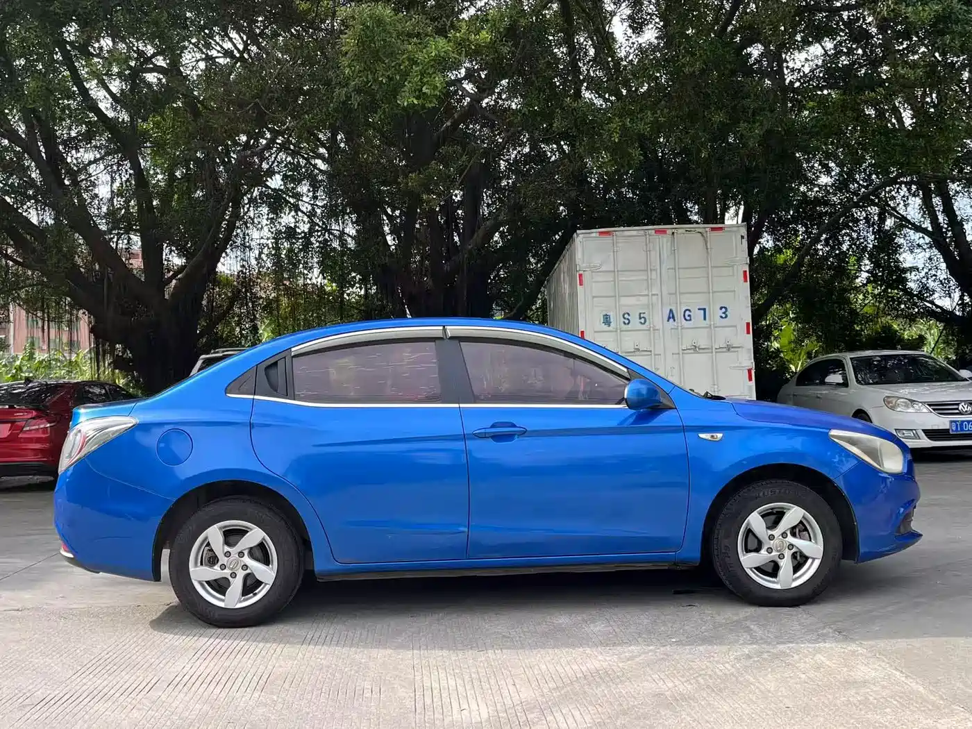 GAC Trumpchi Trumpchi GA3 2013 1.6L Manual Luxury Edition фото 4