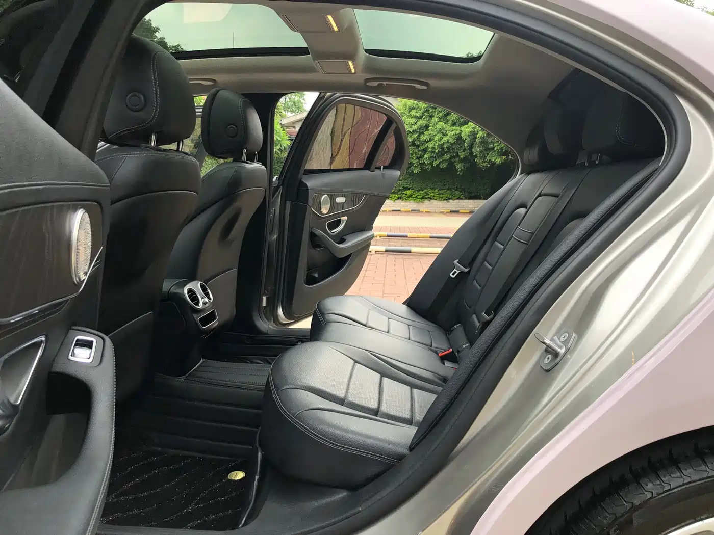 Mercedes-Benz C-Class 2019 Facelift C 260 L Sport фото 16