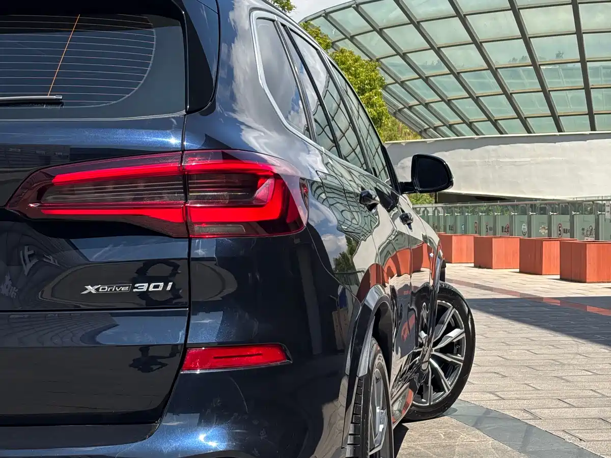 BMW X5 (Import) 2022 xDrive30i M Sport Package фото 35
