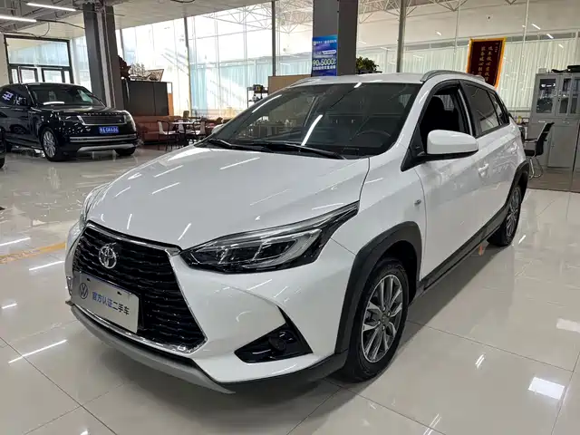 Toyota Yaris L 1.5L CVT, Лидер, PLUS