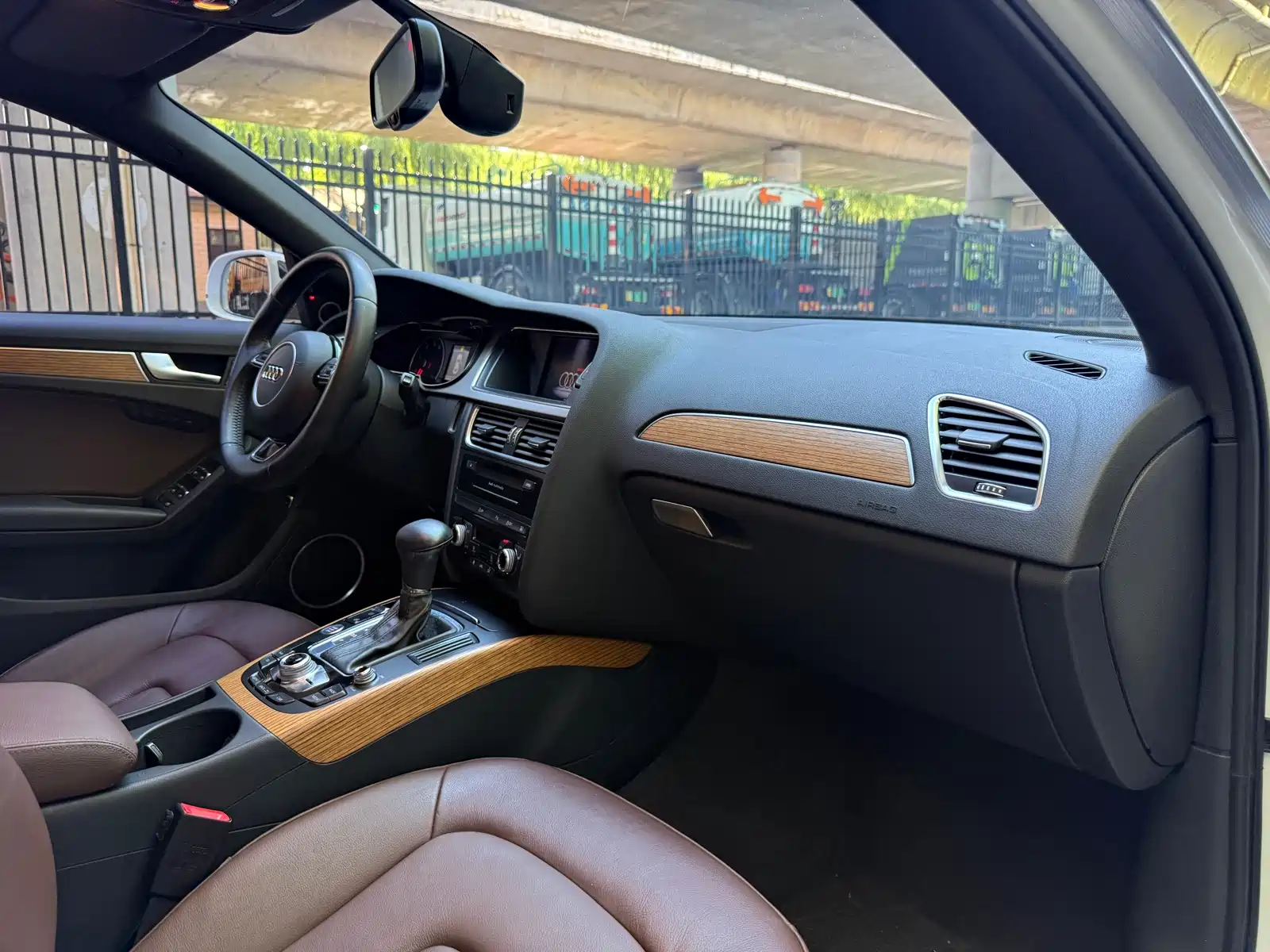 Фото 20 - Audi A4L