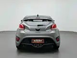 Photo 4 - Hyundai Veloster