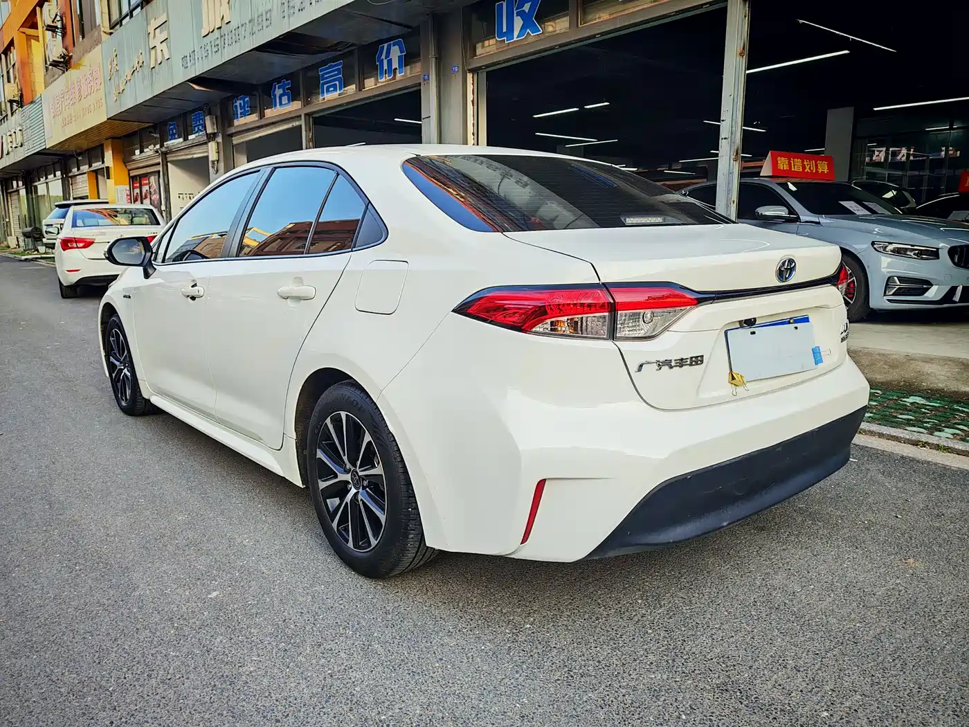 Toyota Levin 2024 Smart Hybrid 1.8L Leading Edition фото 8