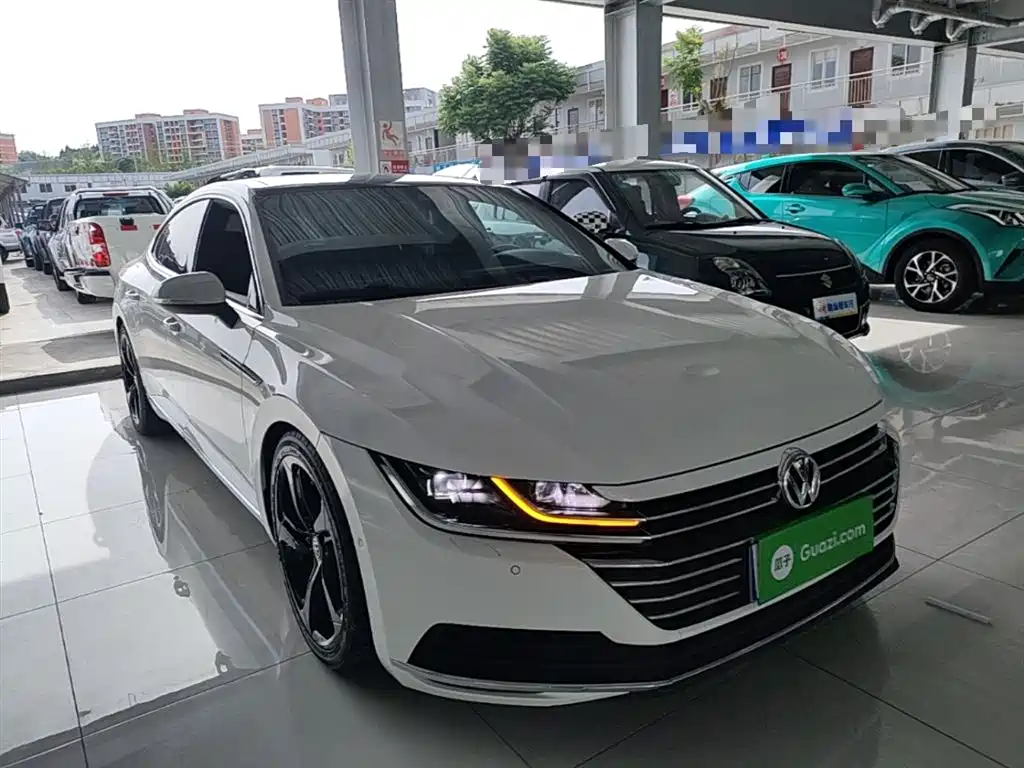 Volkswagen FAW-Volkswagen CC 2019 330TSI Charm Edition China VI фото 4