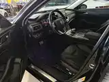 Фото 6 - Hongqi H5