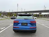 Photo 4 - Audi Q7