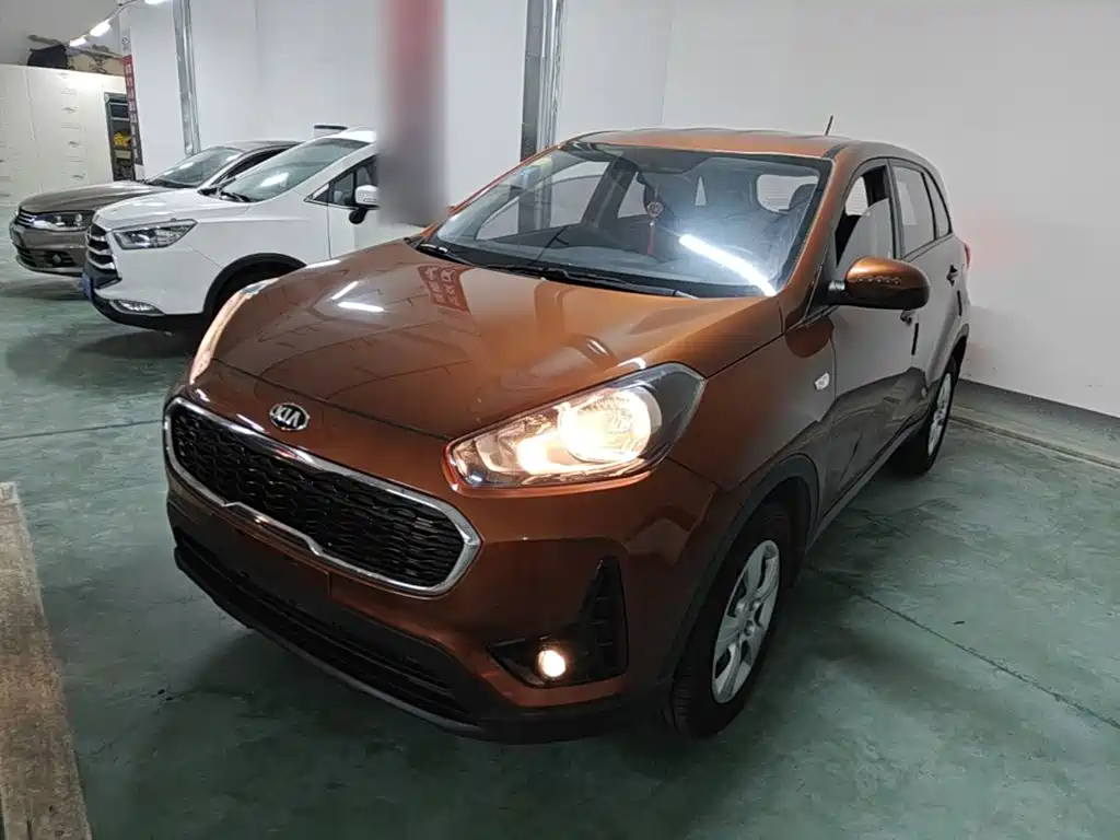 Photo 1 - Kia KX3