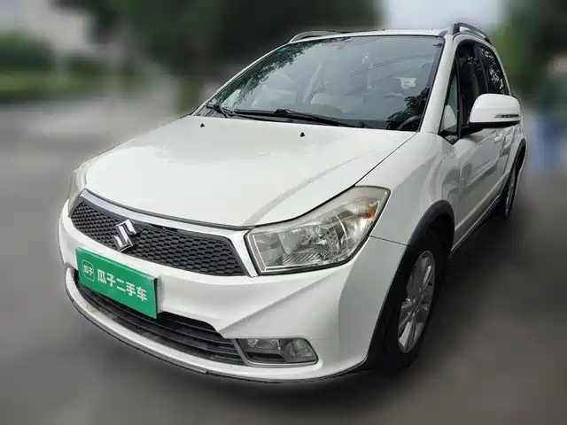  Suzuki SX4 2013 1.6L Manual Cool Edition