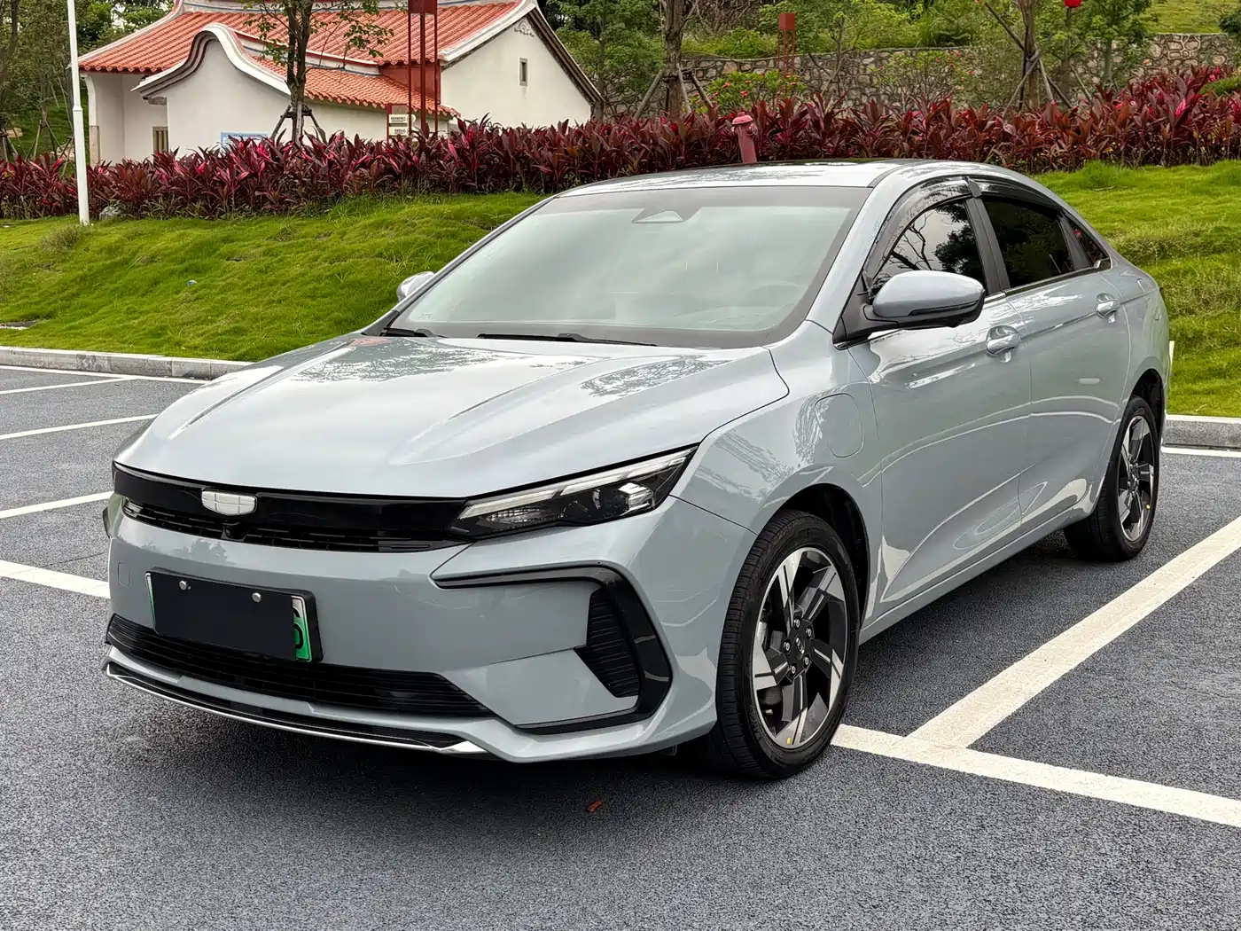 Geely Emgrand L HiP 2024 Champion Edition 1.5TD-DHT Pro 100KM Excellence