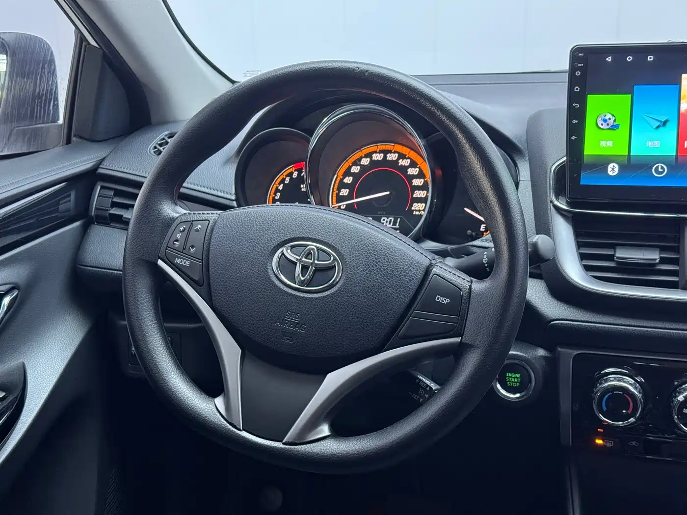 TOYOTA YARIS L ZHIXUAN