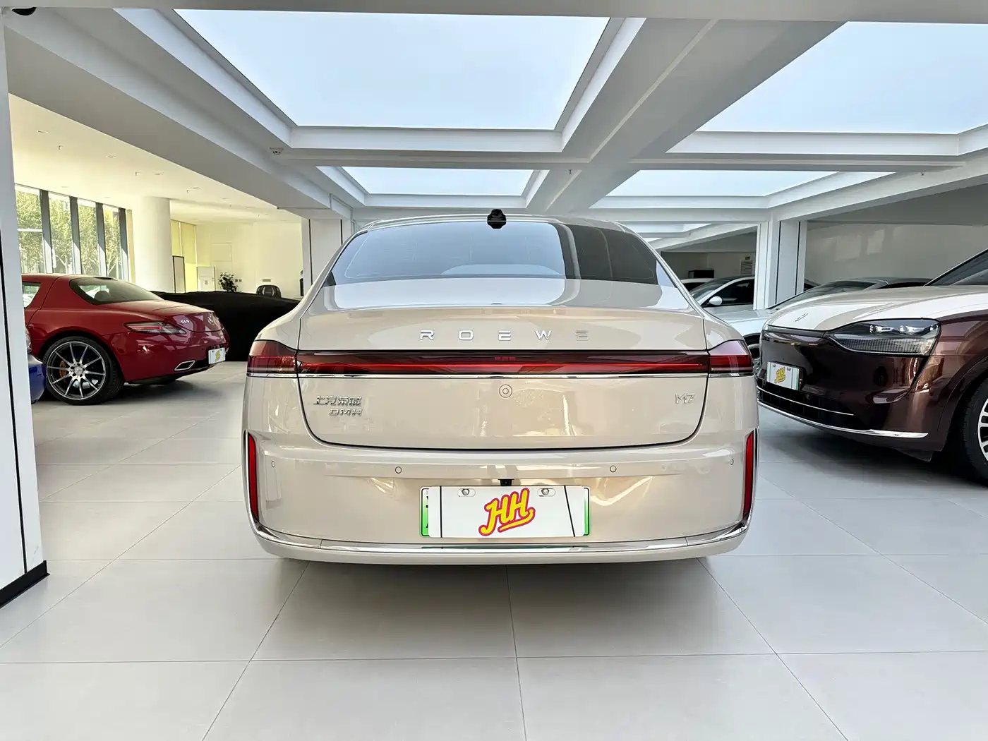 صورة 14 - Roewe M7 DMH