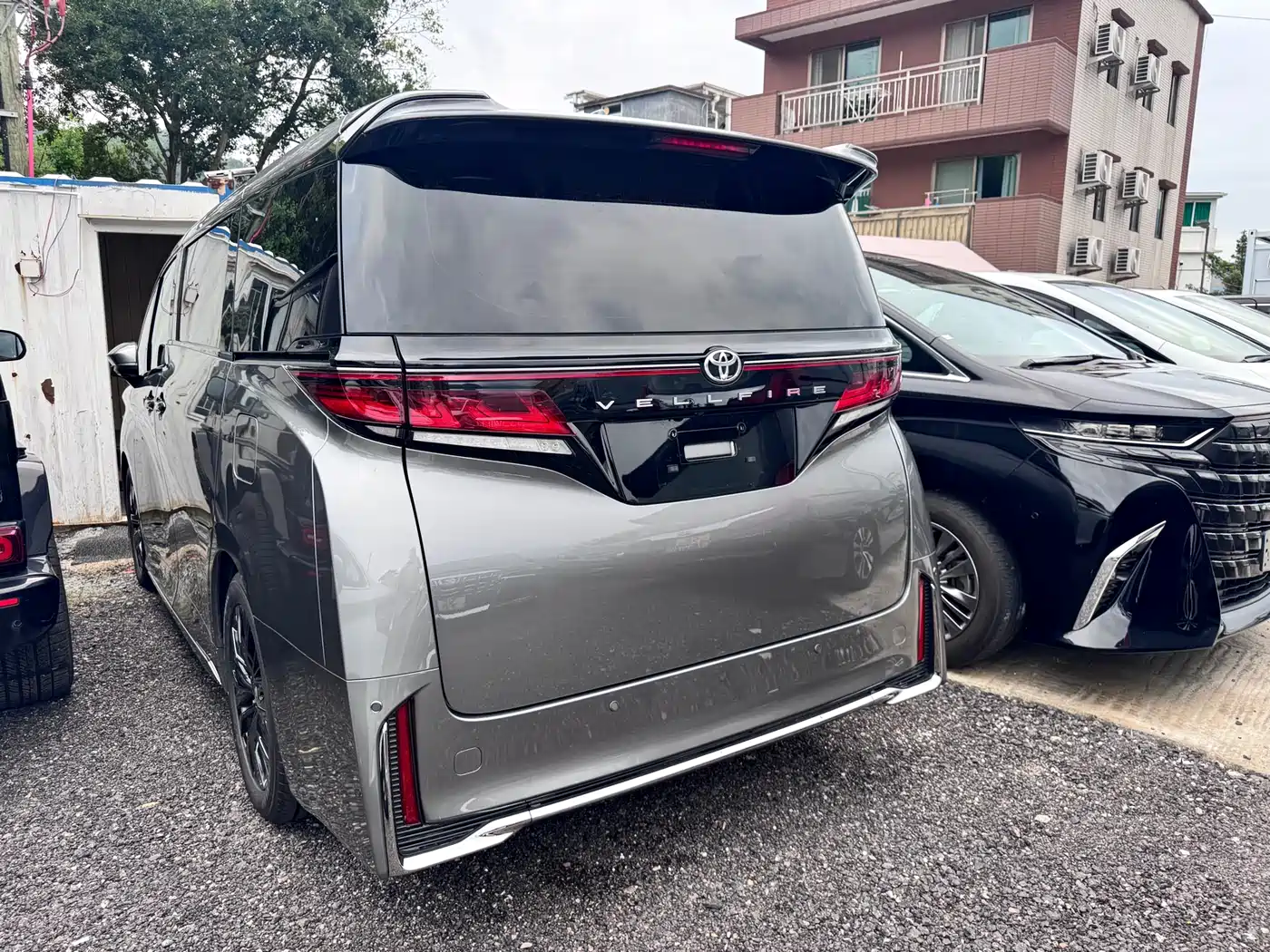 Toyota Vellfire 2026