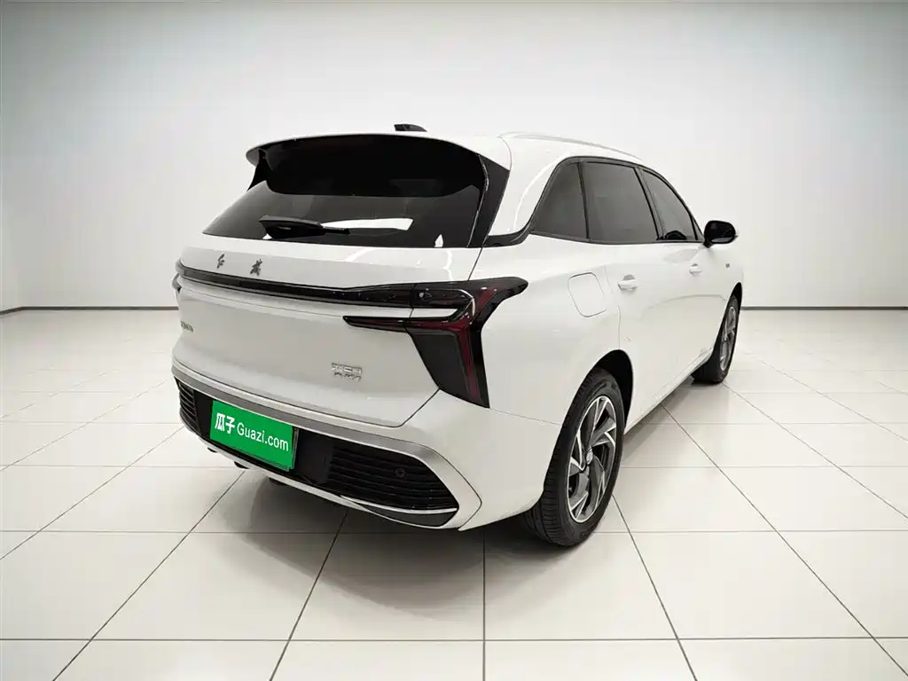Hongqi HS3 PHEV 2025 PHEV 115km Power Edition фото 5