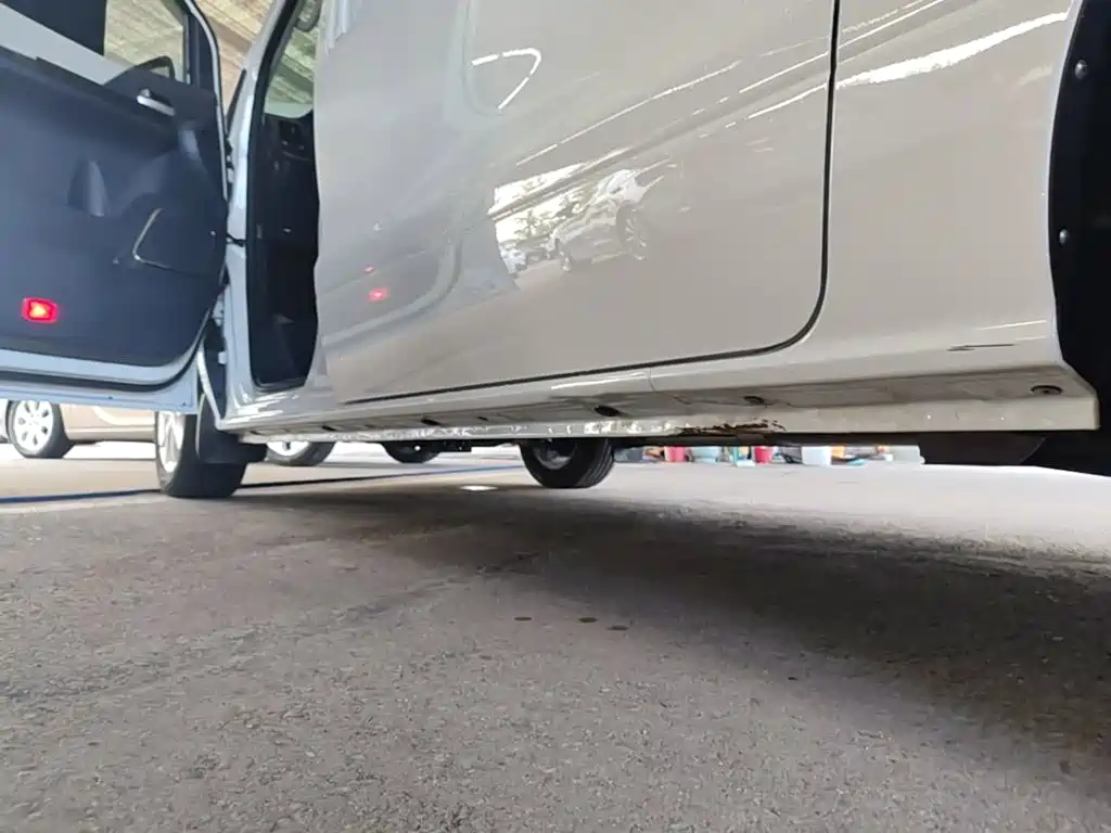 Фото 22 - Dongfeng Fengxing Lingzhi PLUS