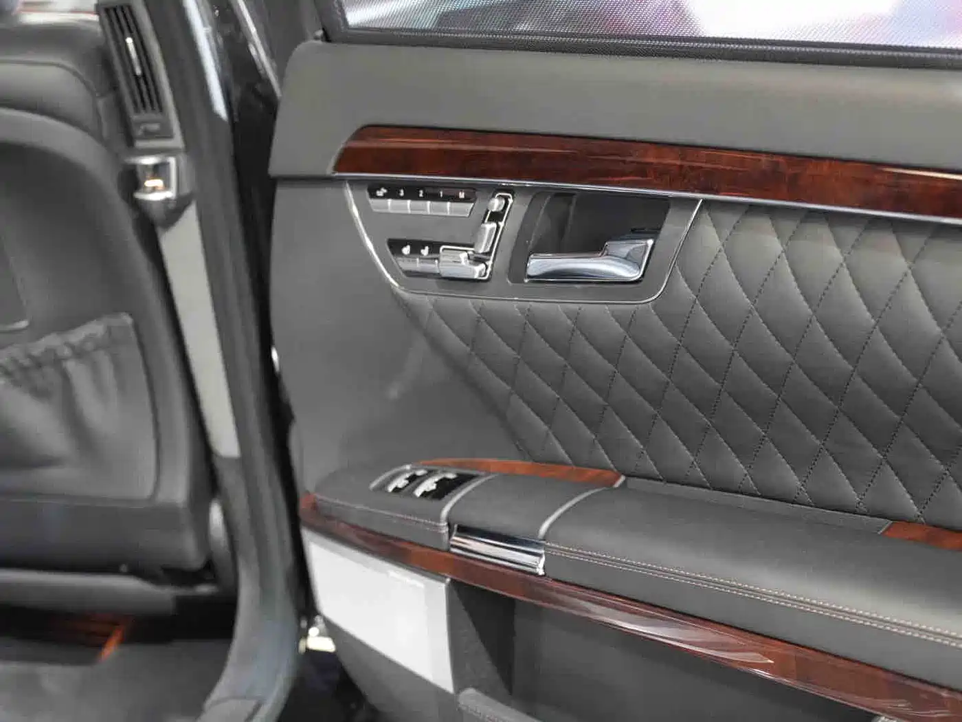 Mercedes-Benz S-Class AMG 2013 AMG S 65 L Grand Edition фото 20