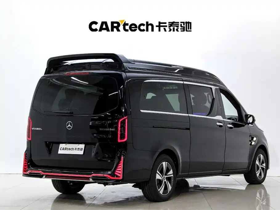 Mercedes-Benz Vito 2024 2.0T Business 7-Seater фото 7