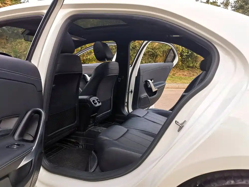 Mercedes-Benz A-Class 2021 A 200 L Sport Sedan Dynamic Type фото 10