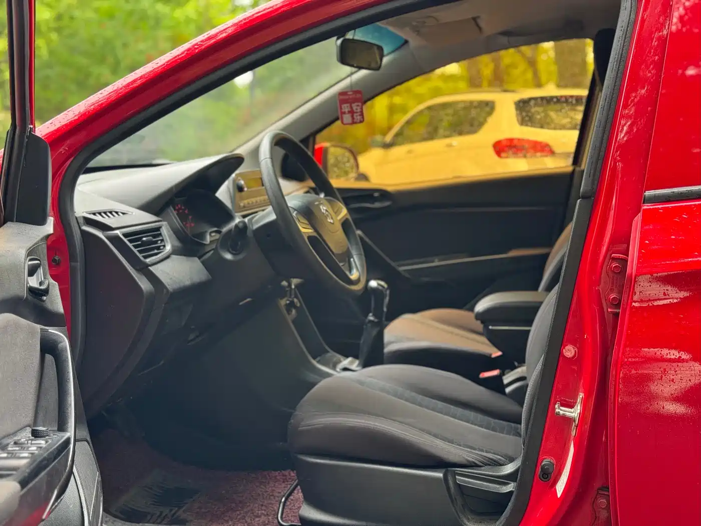 Baojun 310 2017 2016 1.2L Manual Comfort Model