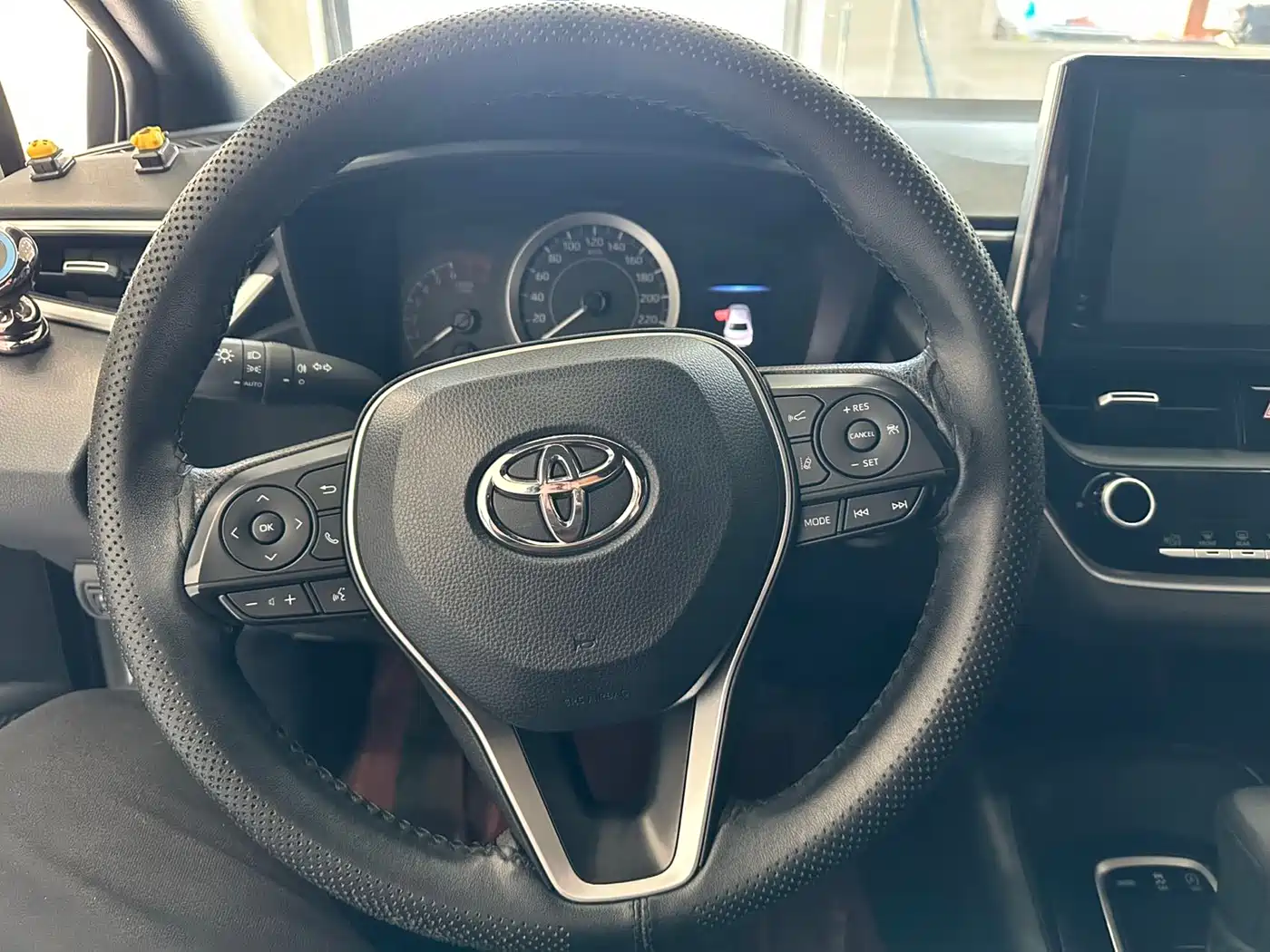 Toyota Levin 2022 185T CVT Luxury Edition фото 7