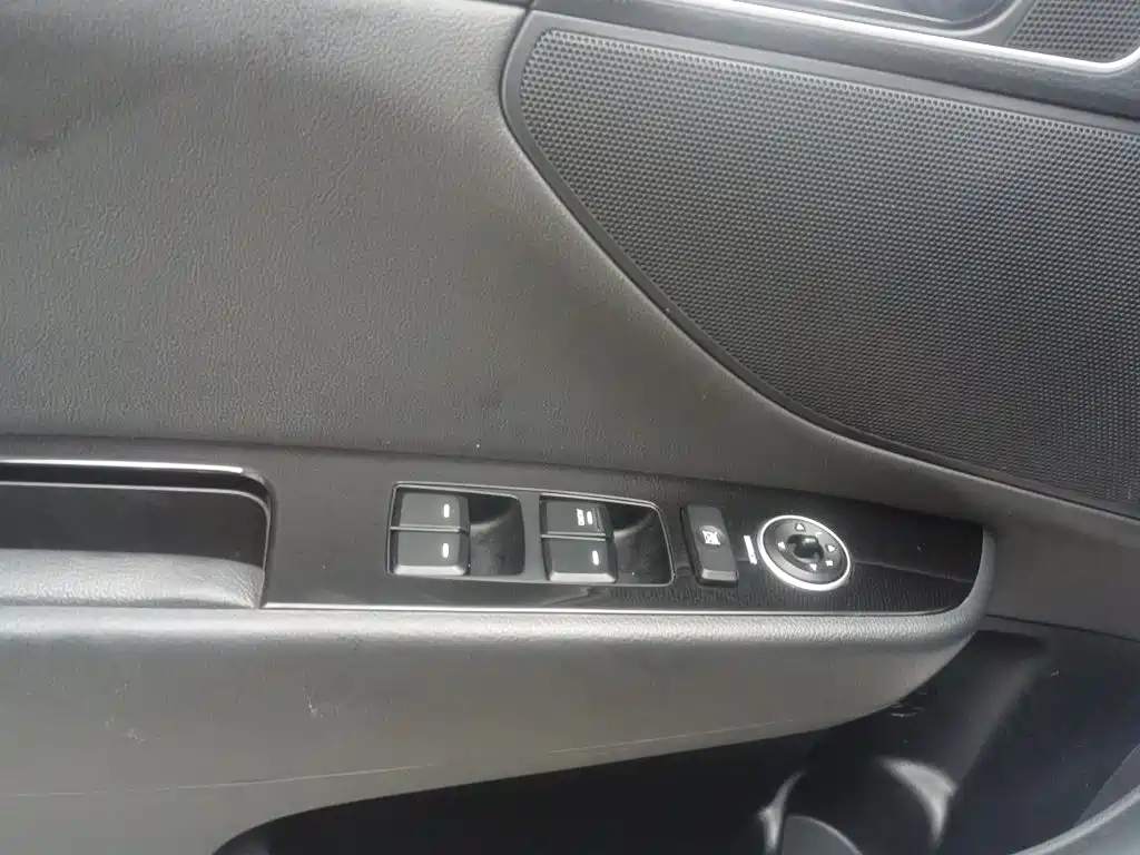 Photo 9 - Hyundai Mistra