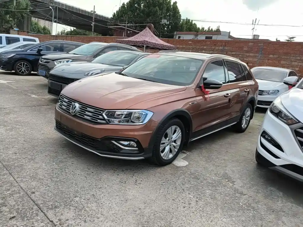 Volkswagen C-TREK 2017 2017 230TSI DSG Comfort