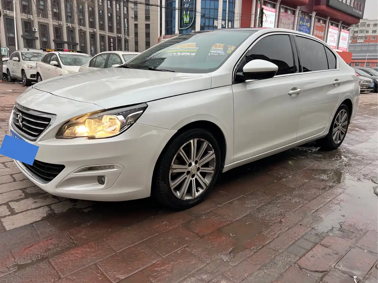 Peugeot 408 2016 1.6T Automatic Luxury Edition