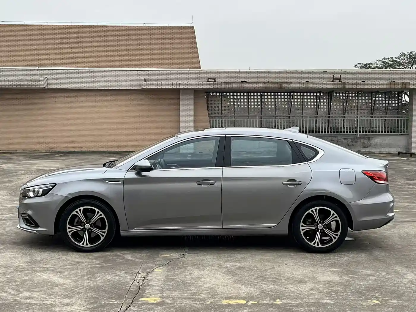 Photo 8 - MG MG6