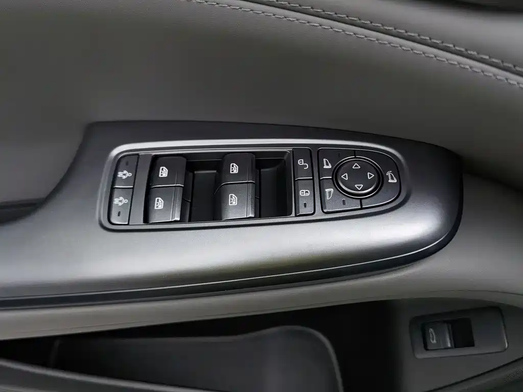 BYD Seal 2024 2024 Glory Edition DM-i 1.5L 121km Luxury