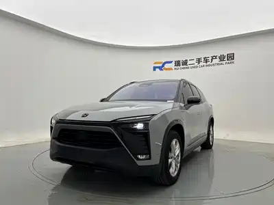 NIO ES8