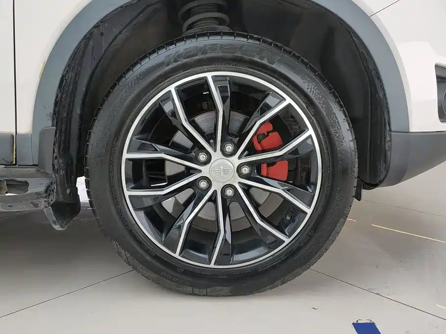 FAW Senya R7 2017 2016 1.6L Manual Luxury