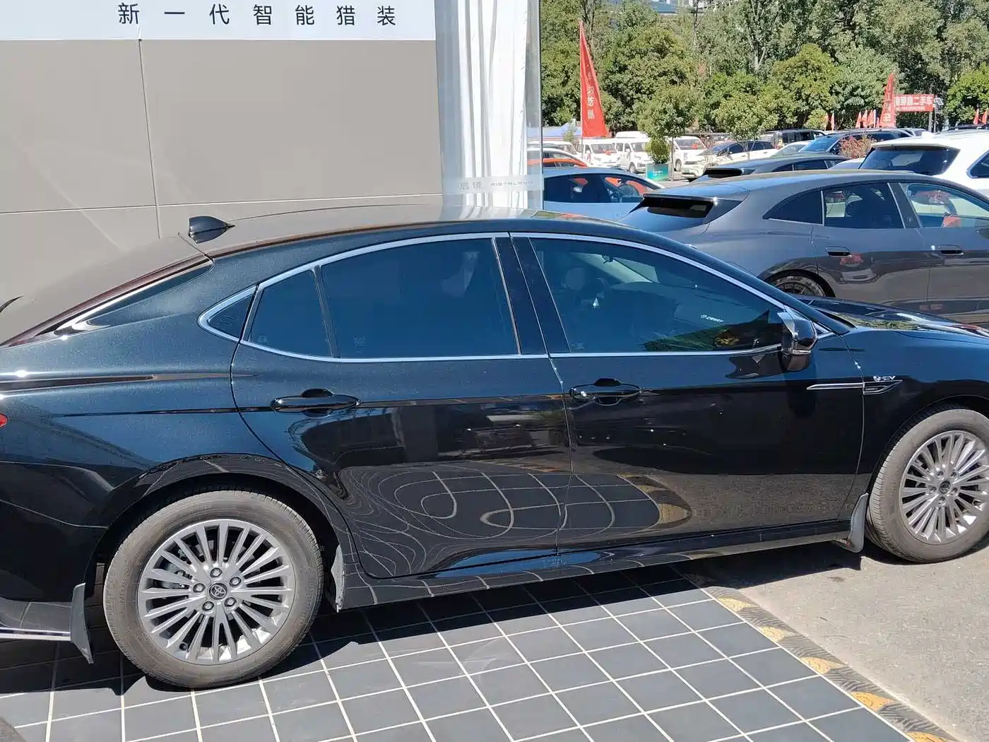 Toyota Camry 2025 2024 Hybrid 2.0HG Premium Edition