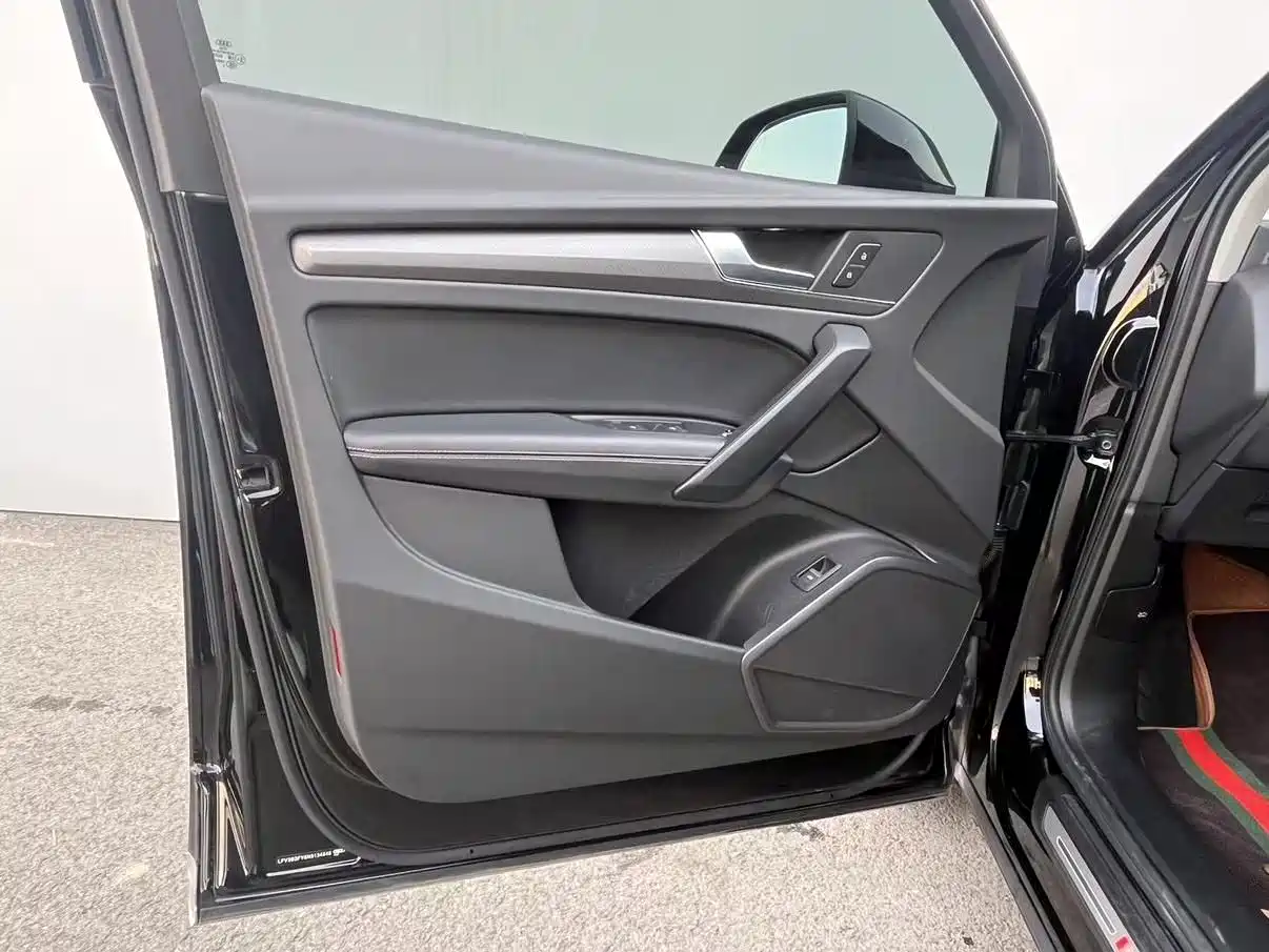Audi Q5L 2022 40T Luxury Dynamic фото 16