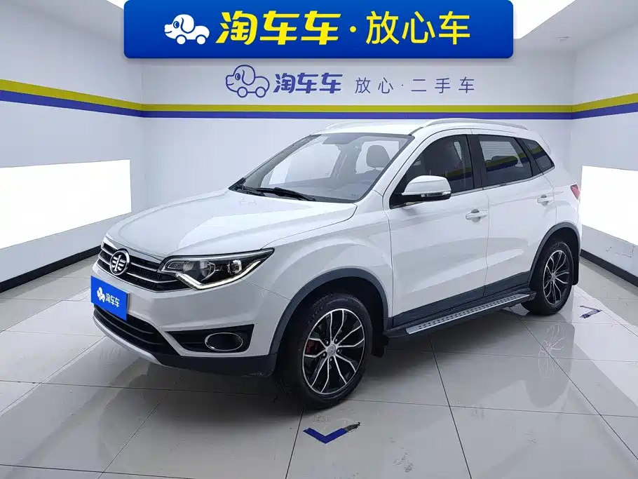 FAW Senya R7 2017 2016 1.6L Manual Luxury