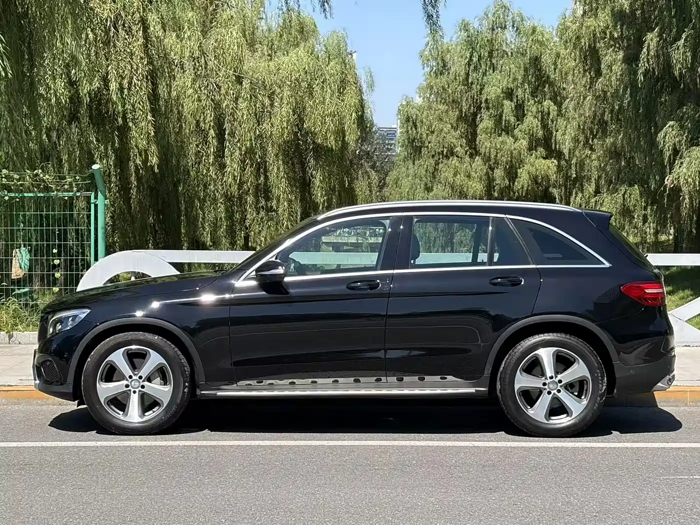 Mercedes-Benz GLC 2016 2016 GLC 300 4MATIC Dynamic