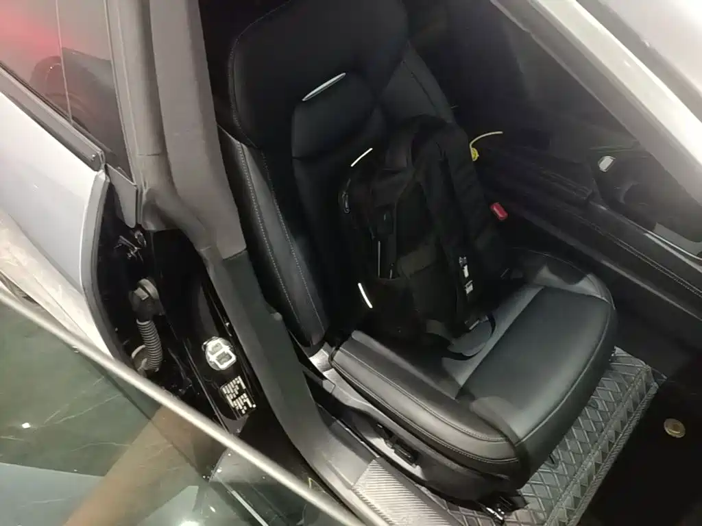 Nezha Auto Nezha S 2024 2024 Model Pure Electric 520km RWD Lite Edition