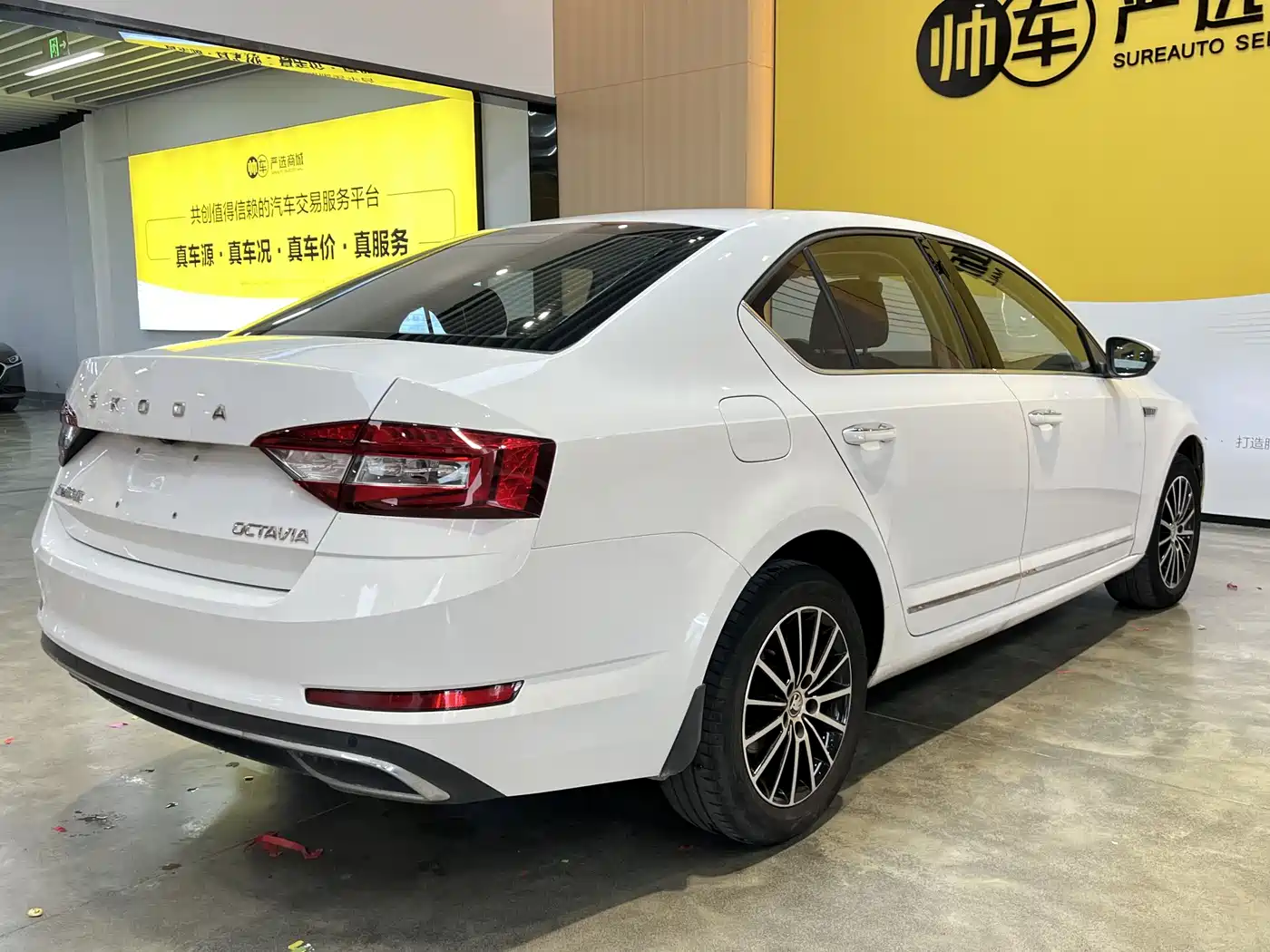 Škoda Octavia 2019 1.5L Automatic Smart Luxury China VI фото 6