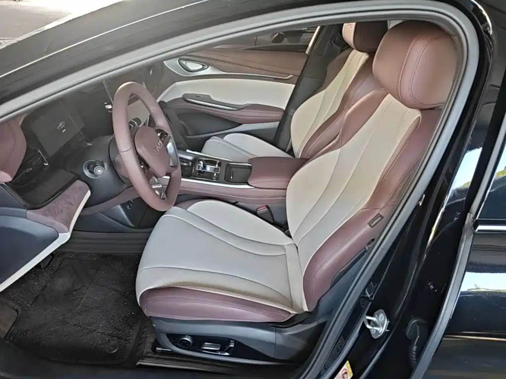 Photo 15 - BYD Seal