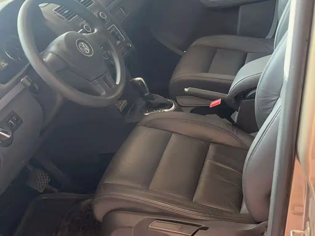 Volkswagen Touran 2016 2015 1.4T DSG Comfort Edition 5-seater